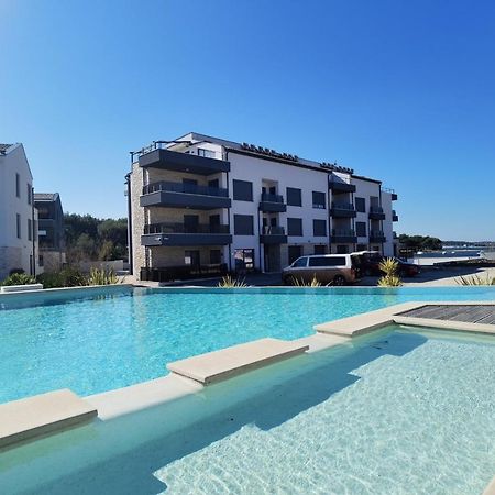 Apartment Vita Medolino Esterno foto