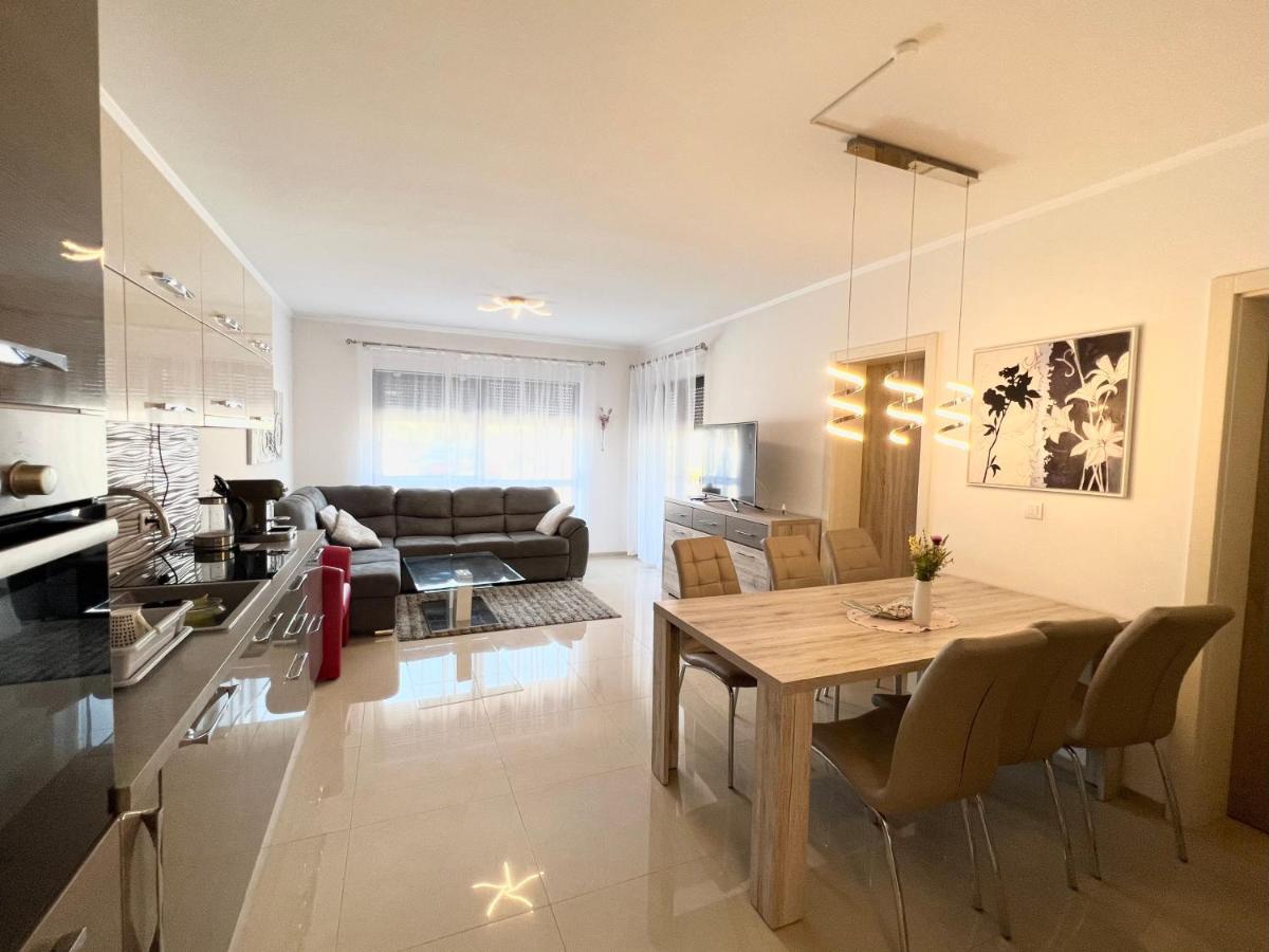 Apartment Vita Medolino Esterno foto